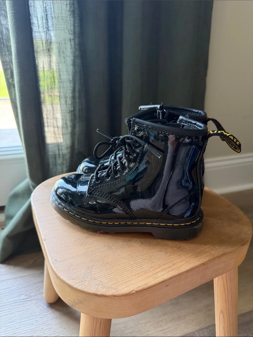 Dr. Martens Kids Black Patent Lace-Up Combat Boots